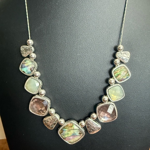 Silver and Green Gemstone Necklace with Organic Design - Picture 2 of 14